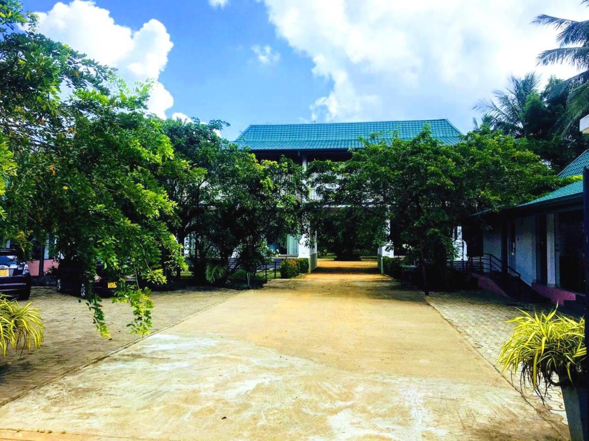 Athkandura Hotel 하바라나 외부 사진